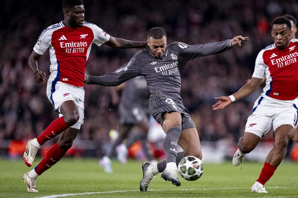 高亭宇夺得 高亭宇夺得